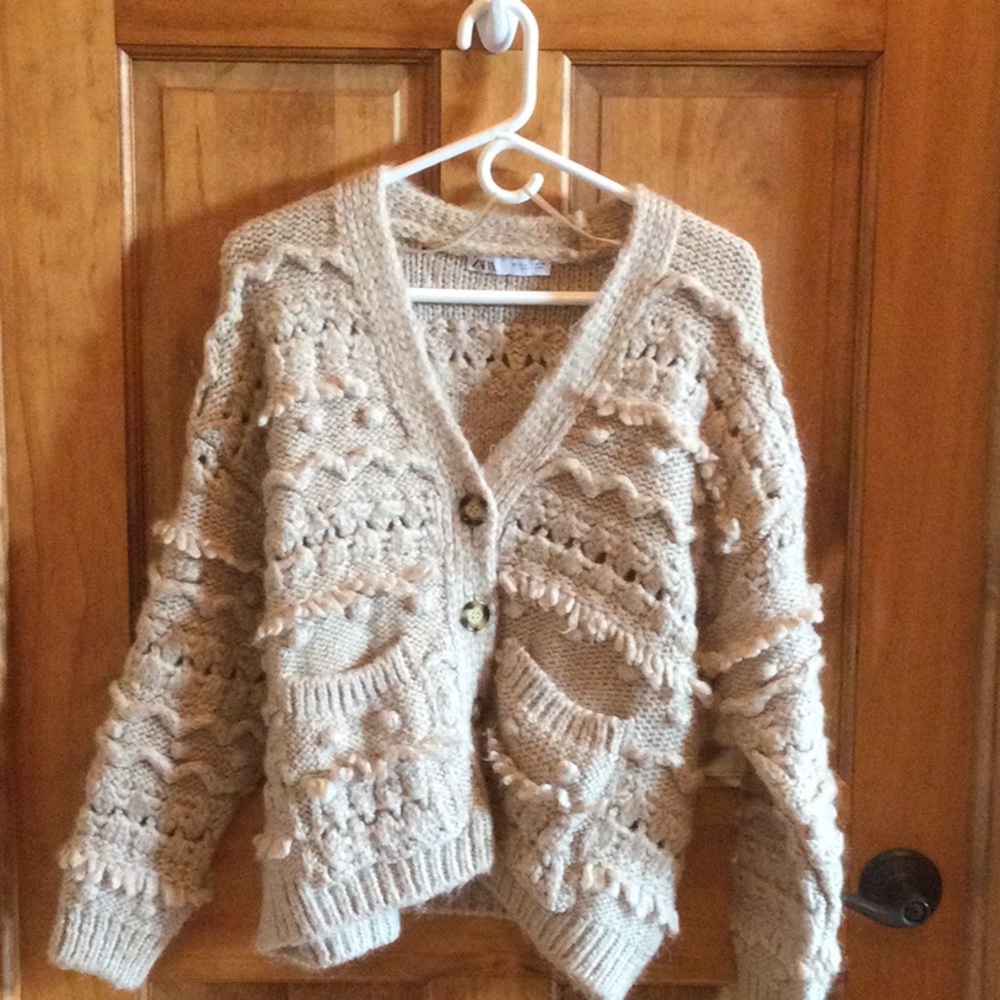 Zara Beige Chunky Knit Button-Up Cardigan